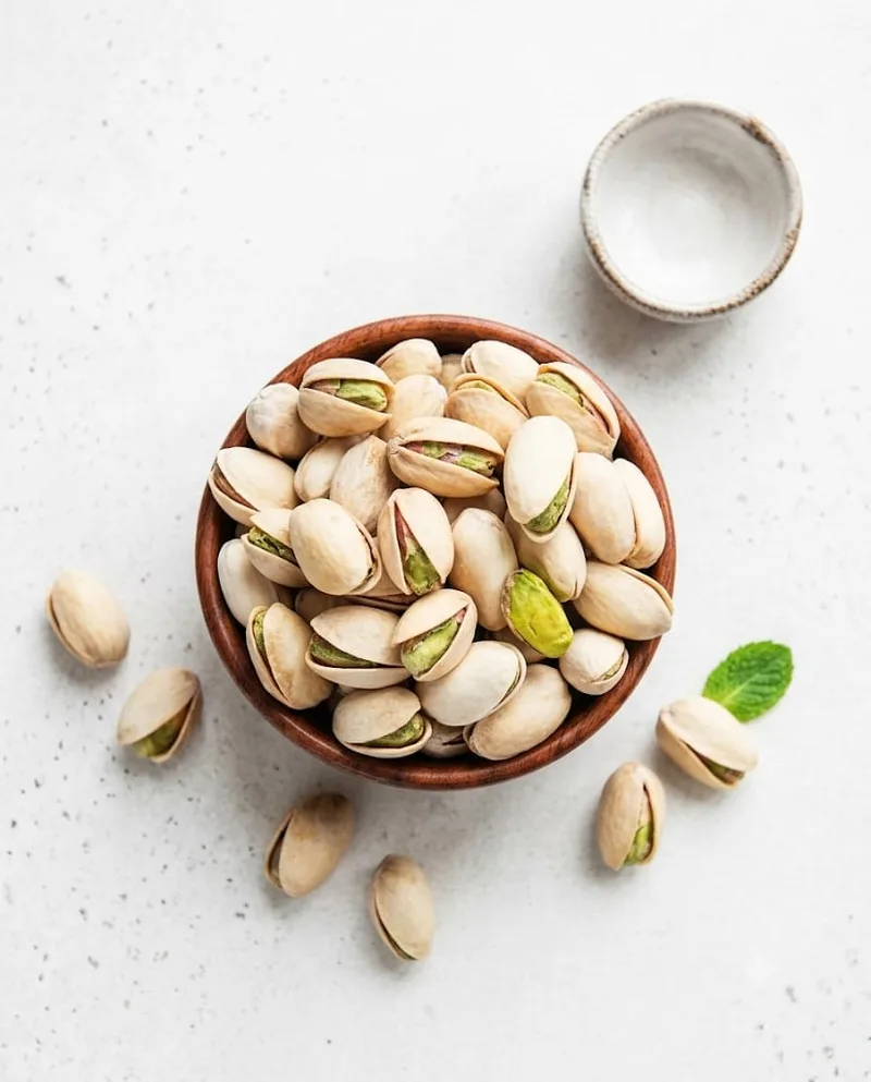 Pistachos saldos con cáscara